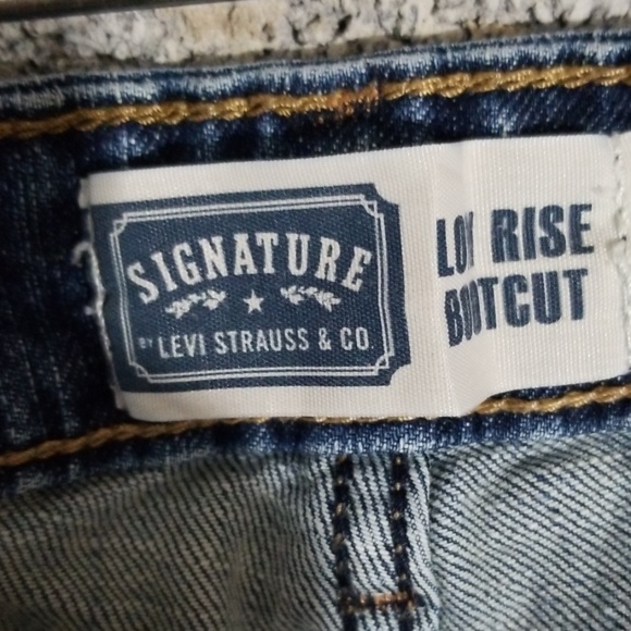 3/$20 Signature Bootcut Women's Jeans Pant Size 14 - Picture 6 of 6